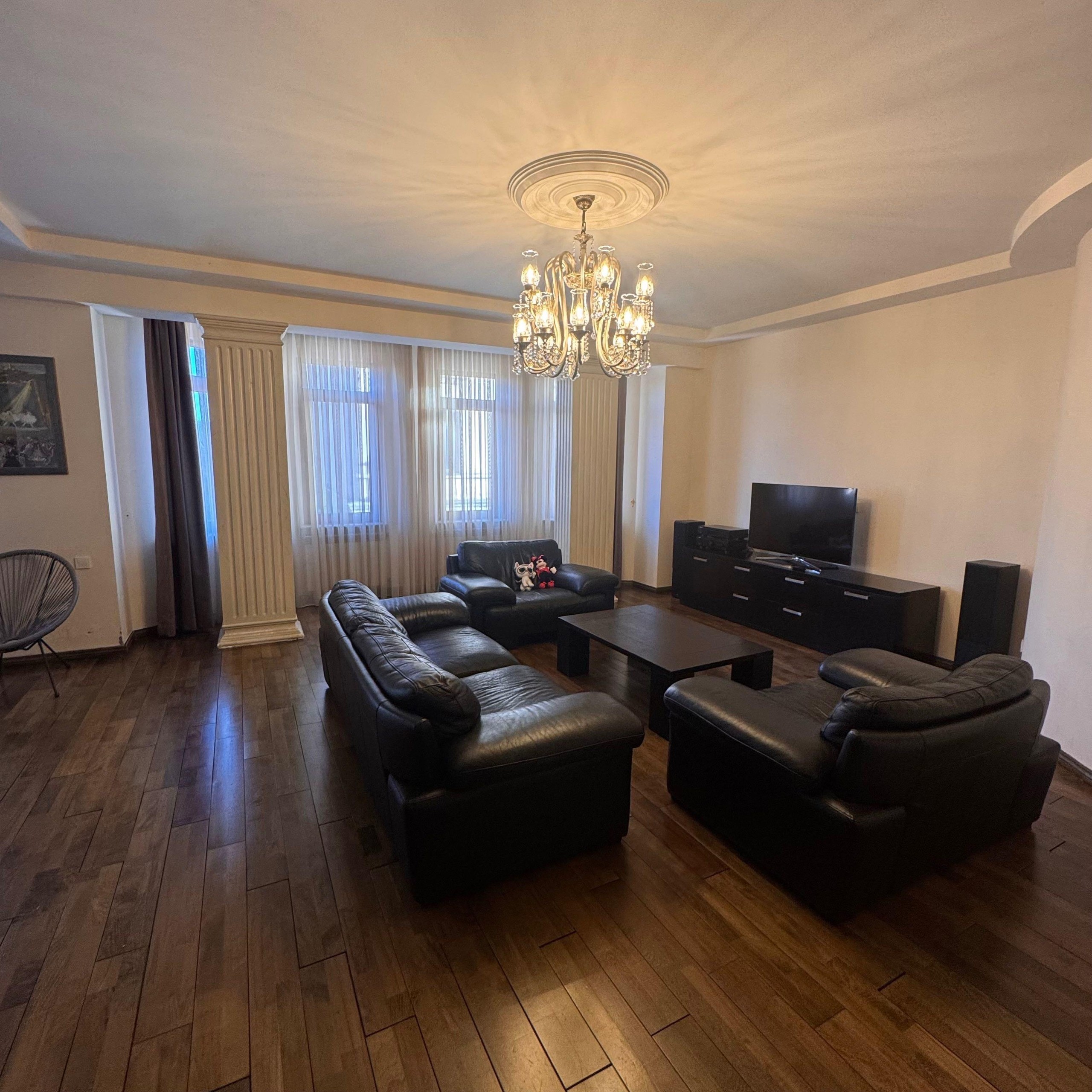5-Room Apartment For Sale In Batumi, Akhmed Melashvili St, 33/35 view 1