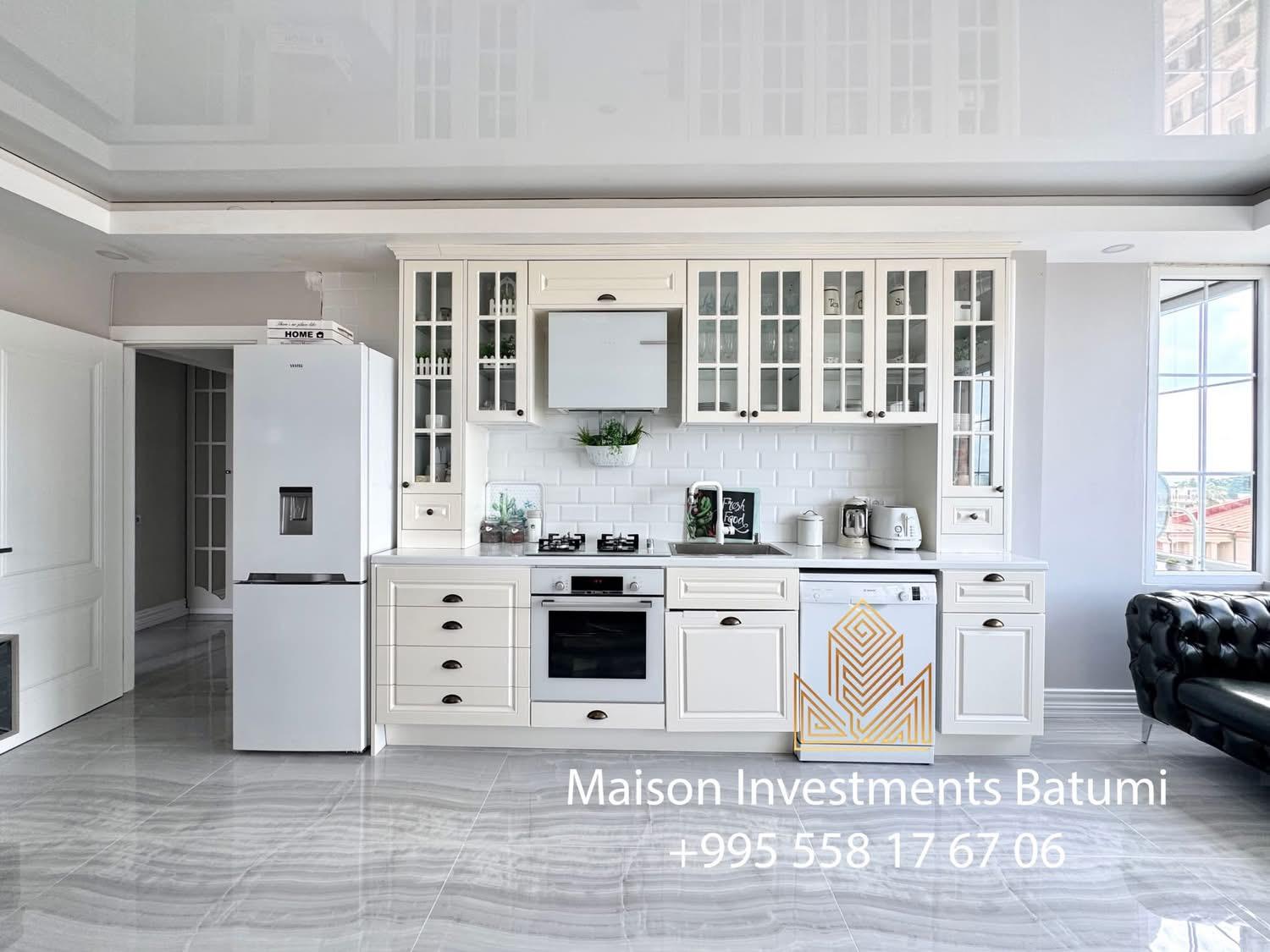 3-Room Apartment For Sale In Batumi, Shota Rustaveli St, 3 view 3
