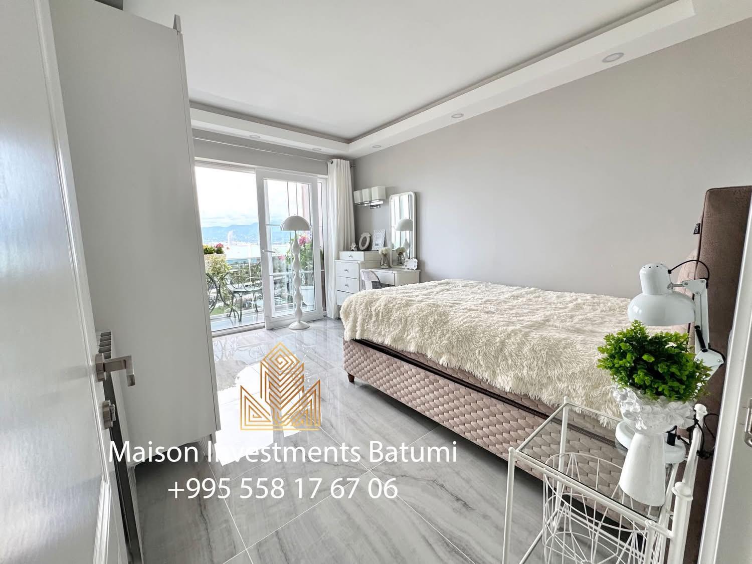3-Room Apartment For Sale In Batumi, Shota Rustaveli St, 3 view 15