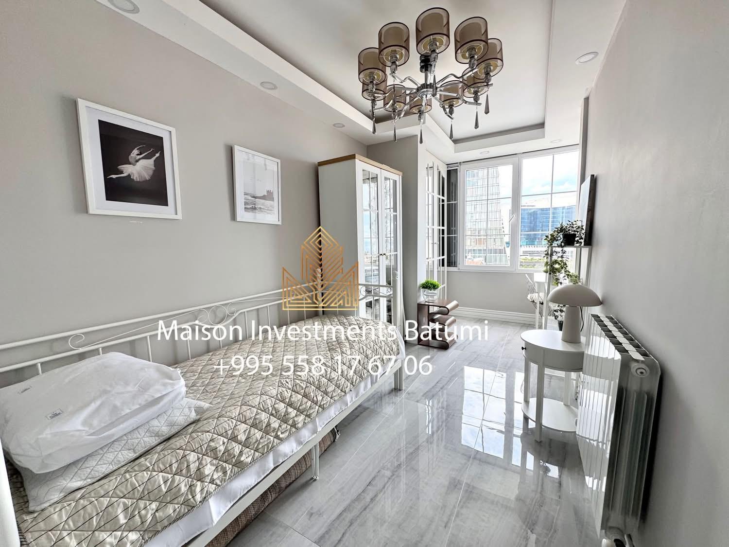 3-Room Apartment For Sale In Batumi, Shota Rustaveli St, 3 view 16