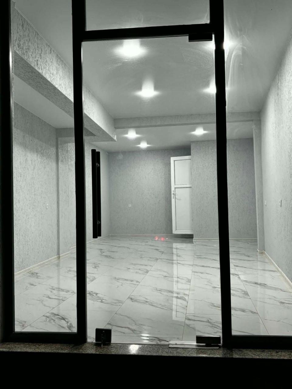 Commercial Property For Rent: 35 M² In Batumi, Petre Melikishvili 2nd Lane, 31 – 1 500 ₾ view 1