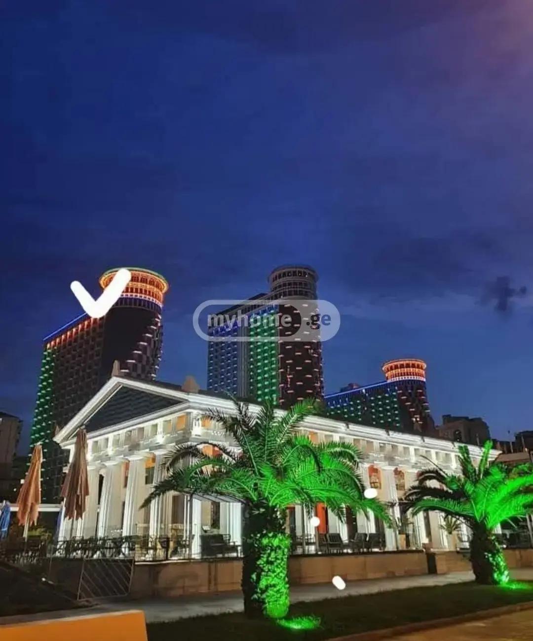 2-Room Apartment For Daily Rent In Batumi, Orbi Sea Towers, 44 M² — 200 ₾ Per Day view 10