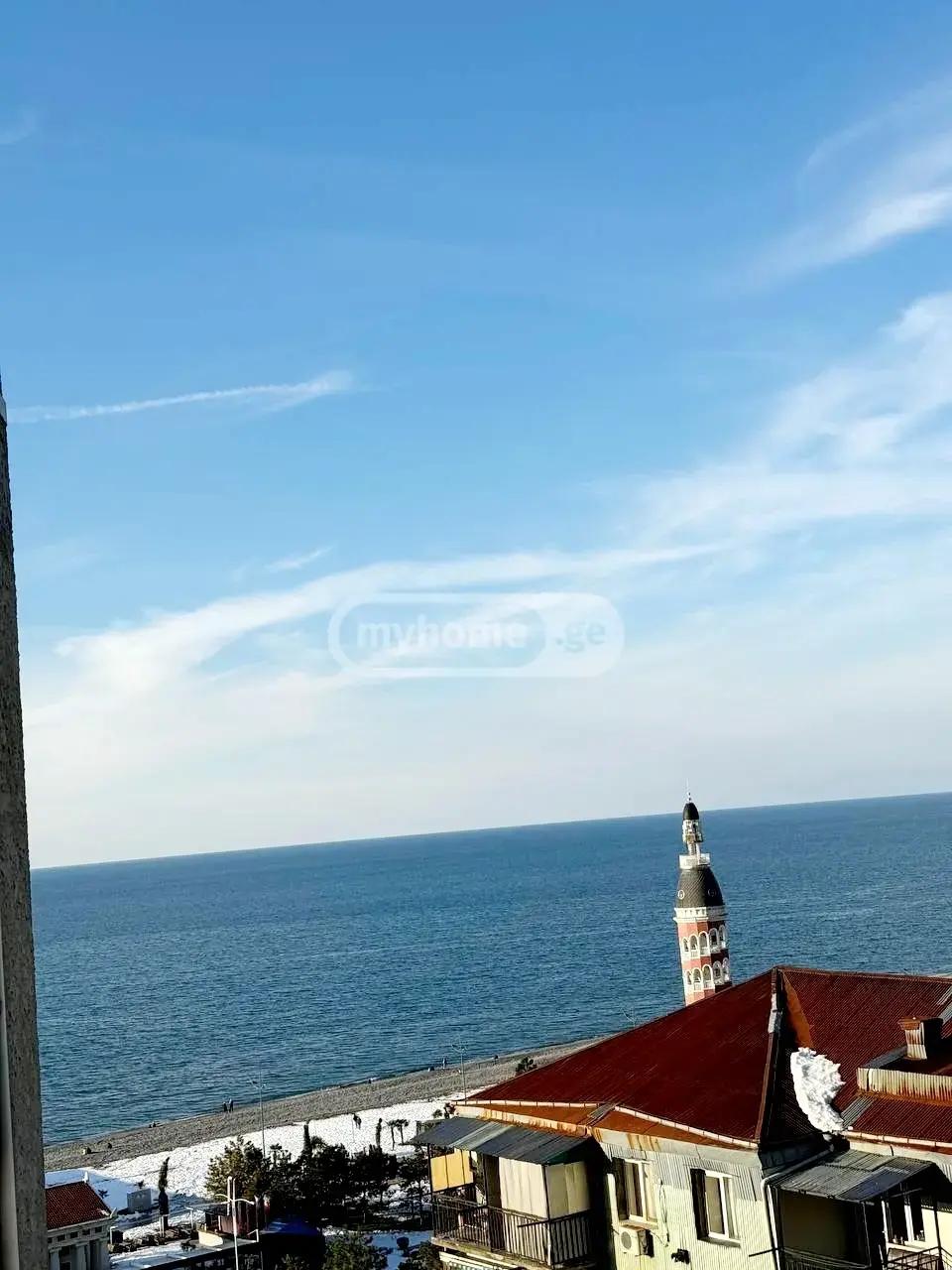 2-Room Apartment For Daily Rent In Batumi, Orbi Sea Towers, 44 M² — 200 ₾ Per Day view 8