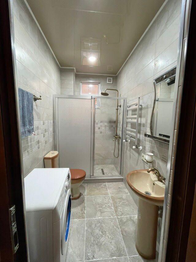 8-Room House For Rent In Batumi, Iberia St, 30 view 11