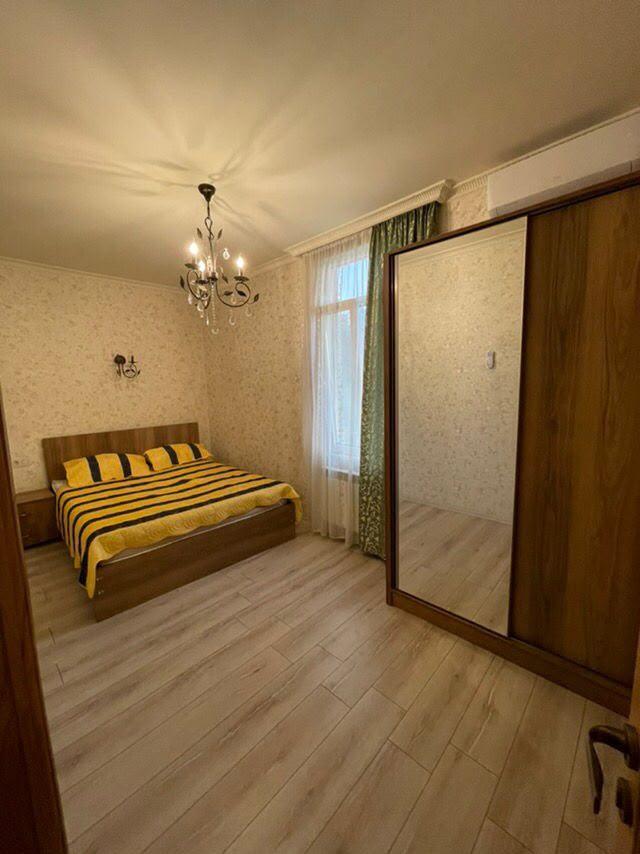 8-Room House For Rent In Batumi, Iberia St, 30 view 13