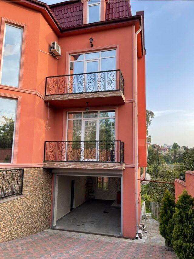 8-Room House For Rent In Batumi, Iberia St, 30 view 17