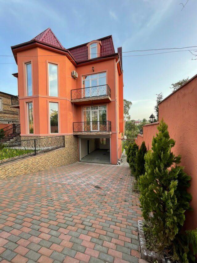 8-Room House For Rent In Batumi, Iberia St, 30 view 26