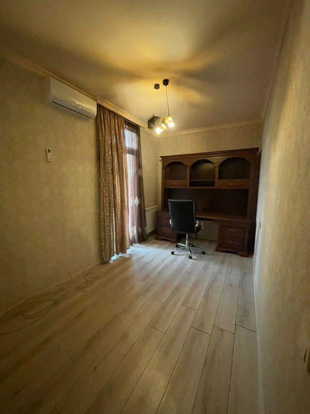 8-Room House For Rent In Batumi, Iberia St, 30 view 30