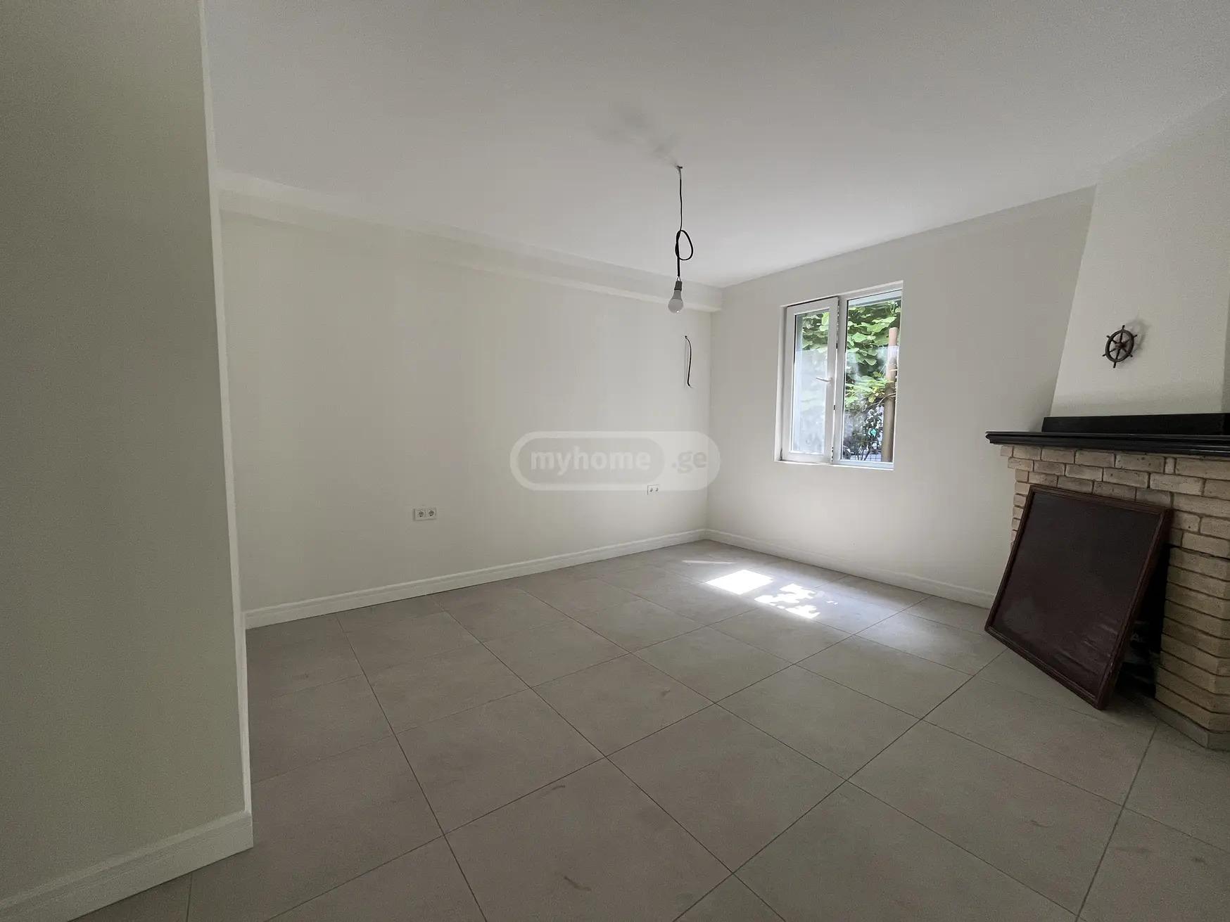 Commercial Property For Rent: 110 M² In Batumi, Ekvtime Taqaishvili St – $2,500 view 13