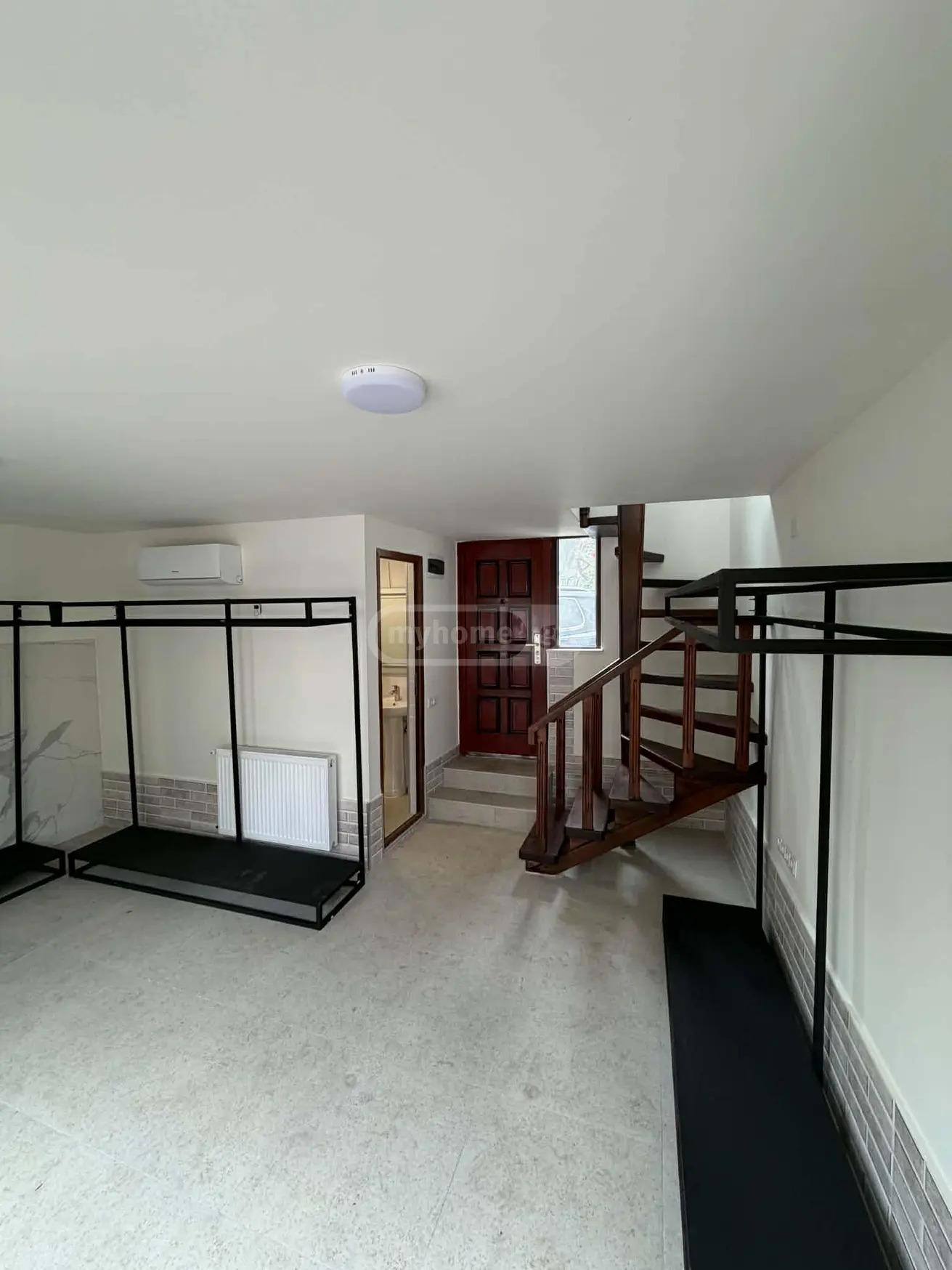 Commercial Property For Rent: 50 M² In Batumi, Vakhtang Gorgasali St – $1,000 view 1