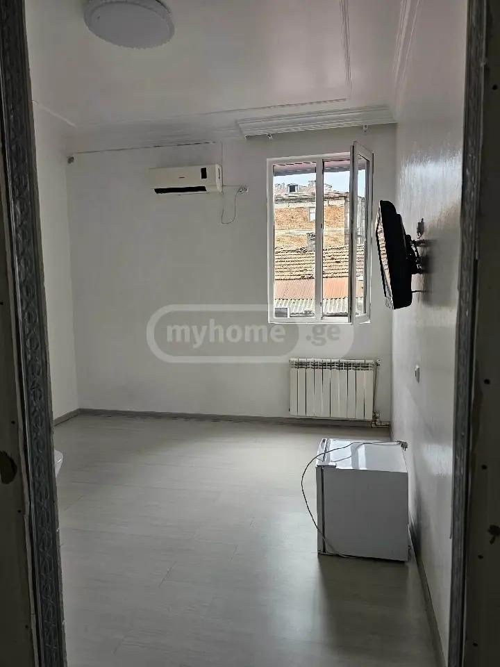 Commercial Property For Rent: 405 M² In Batumi, Nikoloz Baratashvili St – $3,000 view 2
