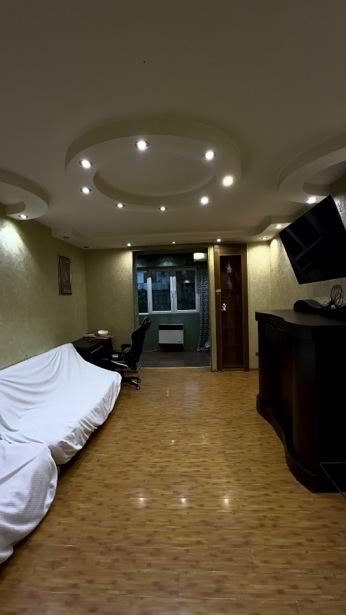 2部屋のマンション、ბერი გაბრიელ სალოსის გამზირი