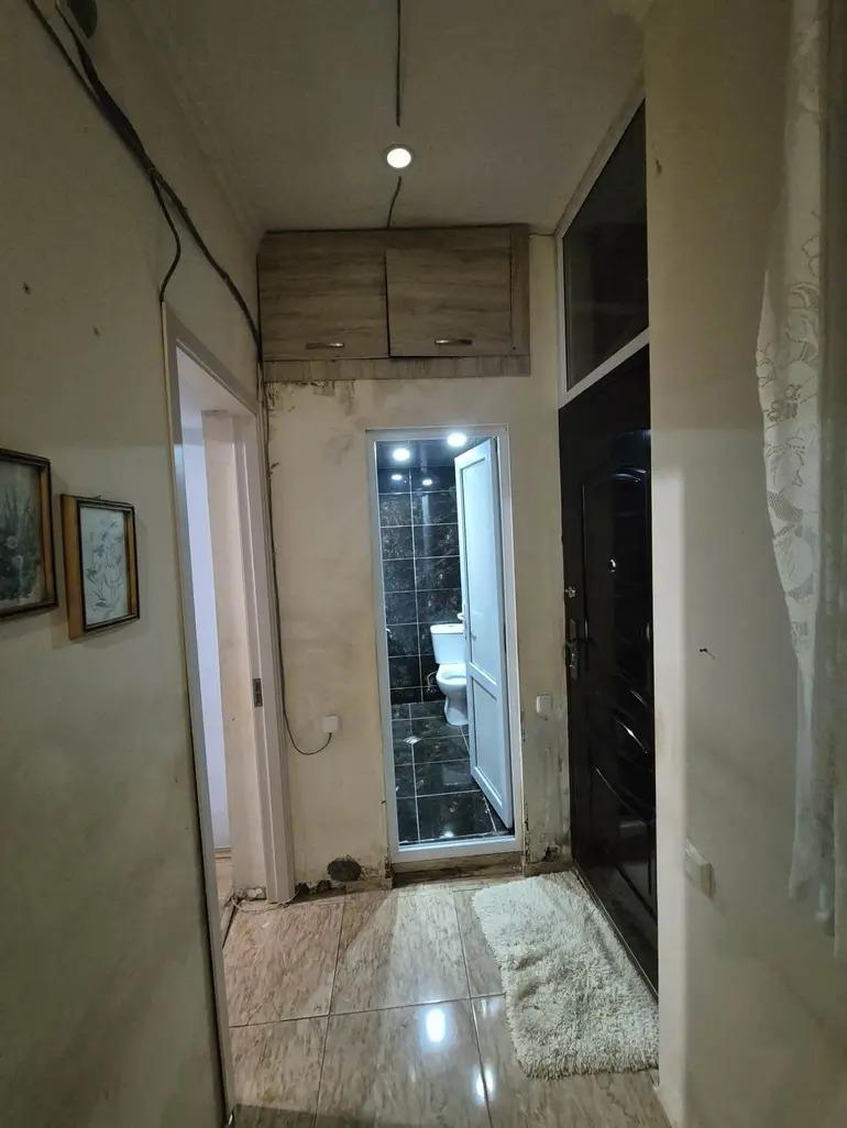 1部屋のマンション、Mtatsminda, Sololaki (2/8)