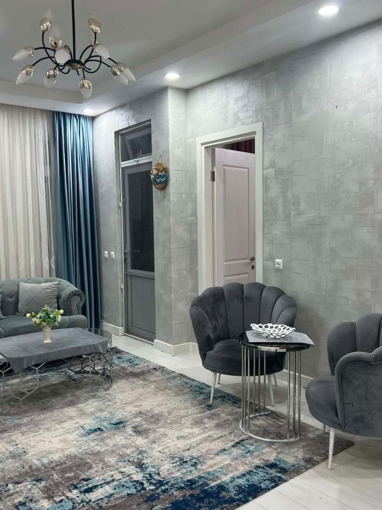 3-Room Apartment For Rent In Batumi, Fridon Khalvashi Ave, 71 view 7