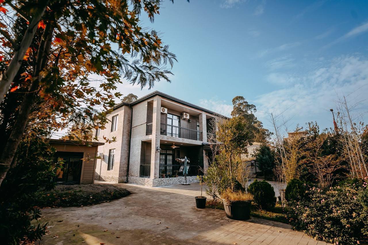 5-Room House For Sale In Batumi, Meskheti St, 61 view 1