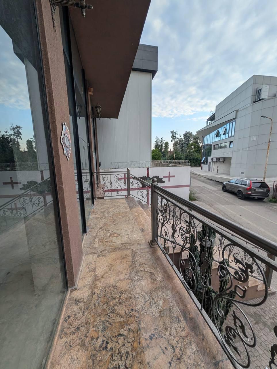 3-Room Apartment For Sale In Batumi, Machakhela St view 2