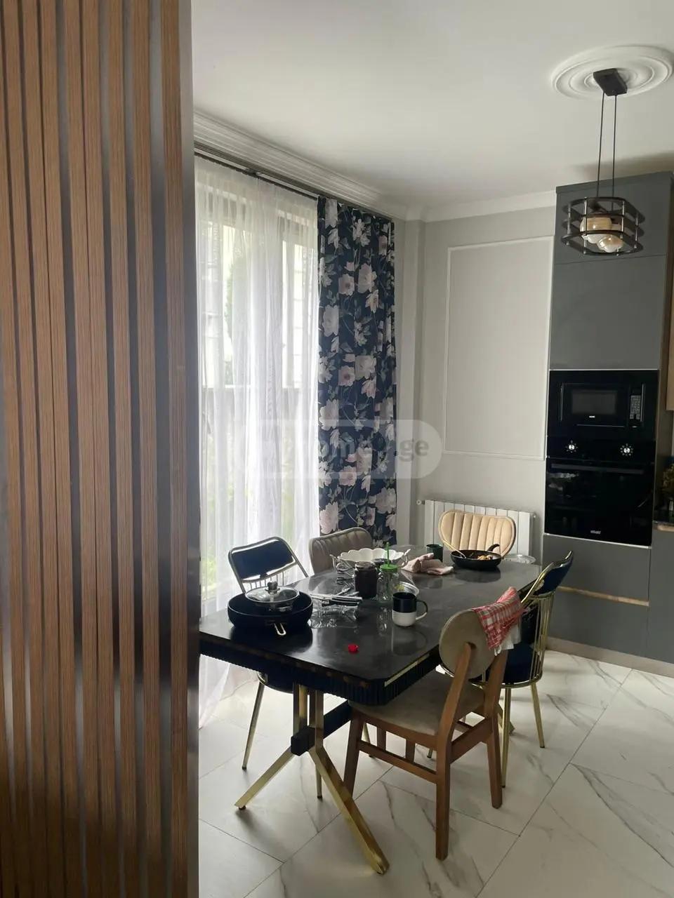6-Room House For Rent In Batumi, Adlia St, 40 view 12