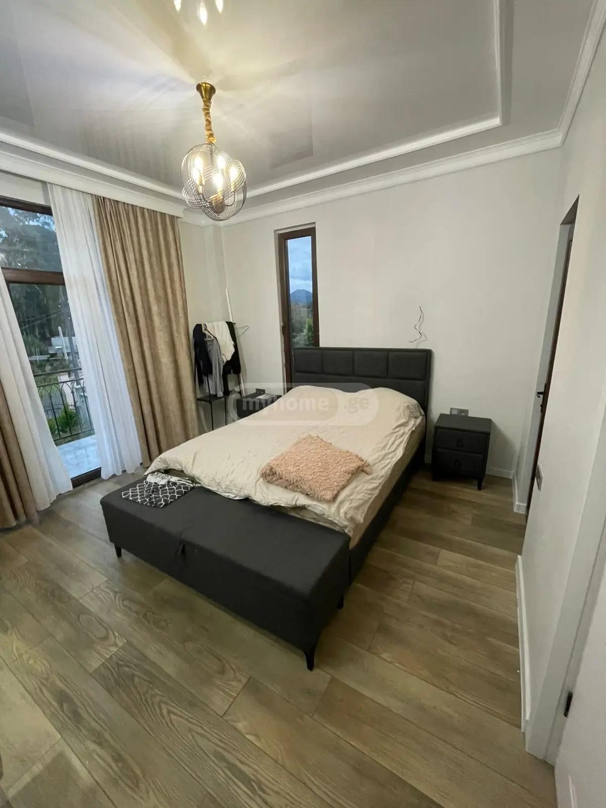 6-Room House For Rent In Batumi, Adlia St, 40 view 3