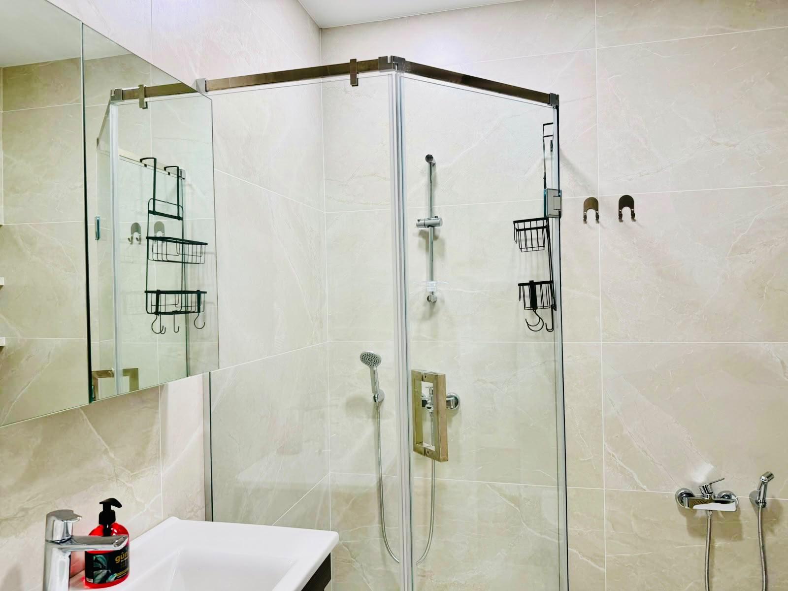 3-Room Apartment For Rent In Batumi, A.Sector Megobroba view 4