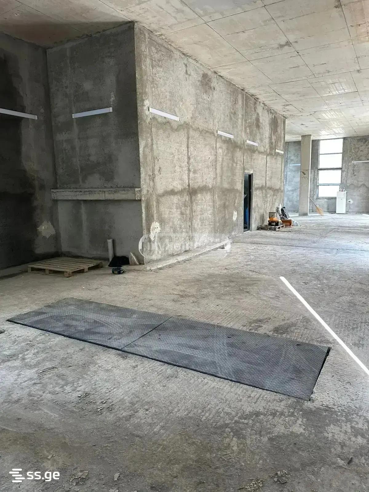 Commercial Property For Rent: 187 M² In Batumi, Mikheil Javakhishvili St, 14 – $1,500 view 1