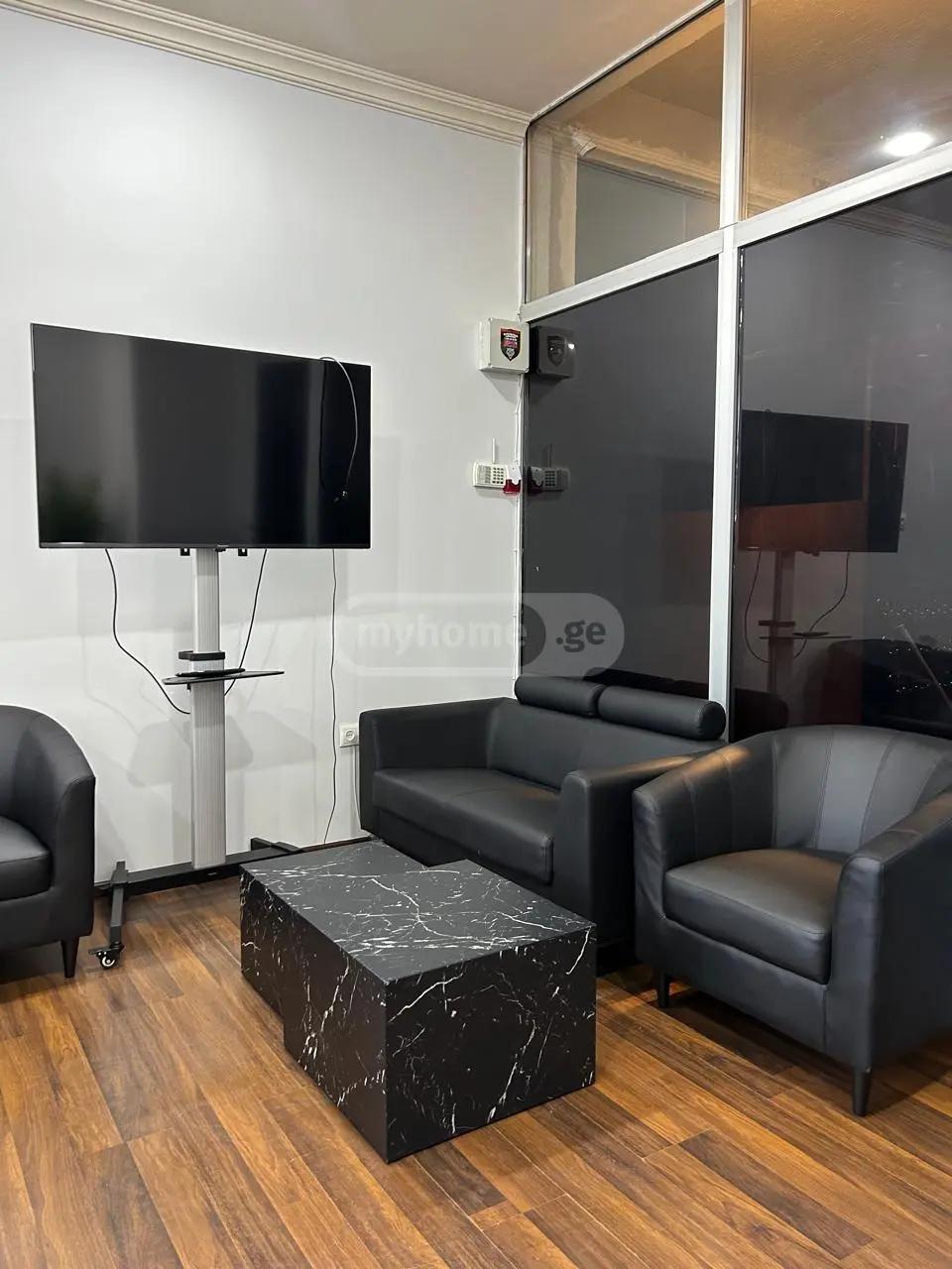 Commercial Property For Rent: 50 M² In Batumi, Demetre Tavdadebuli St, 50 – $800 view 5