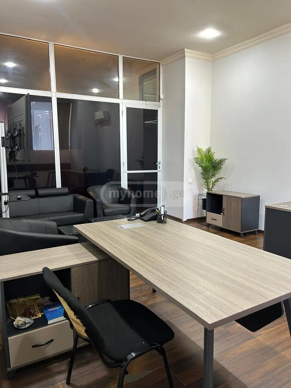 Commercial Property For Rent: 50 M² In Batumi, Demetre Tavdadebuli St, 50 – $800 view 3