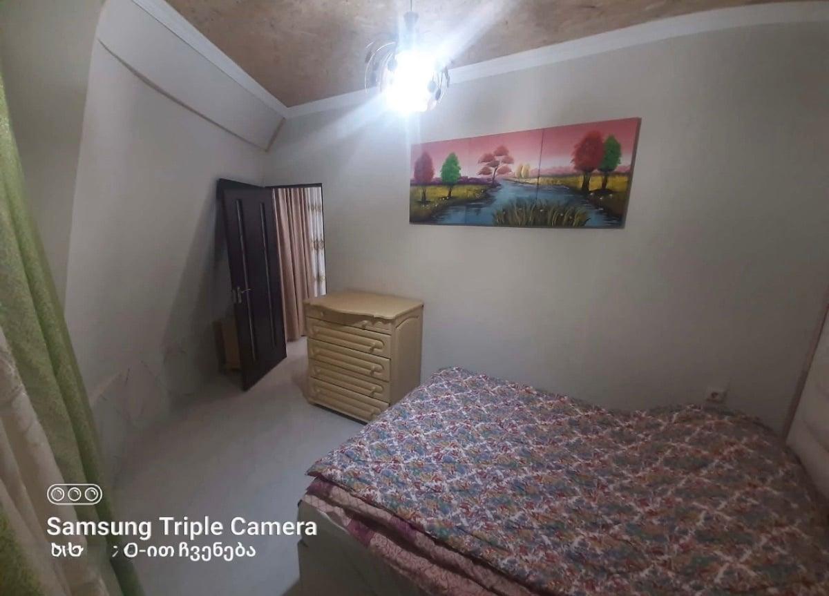 2-Room House For Rent In Batumi, Luka Asatiani St, 180 view 5