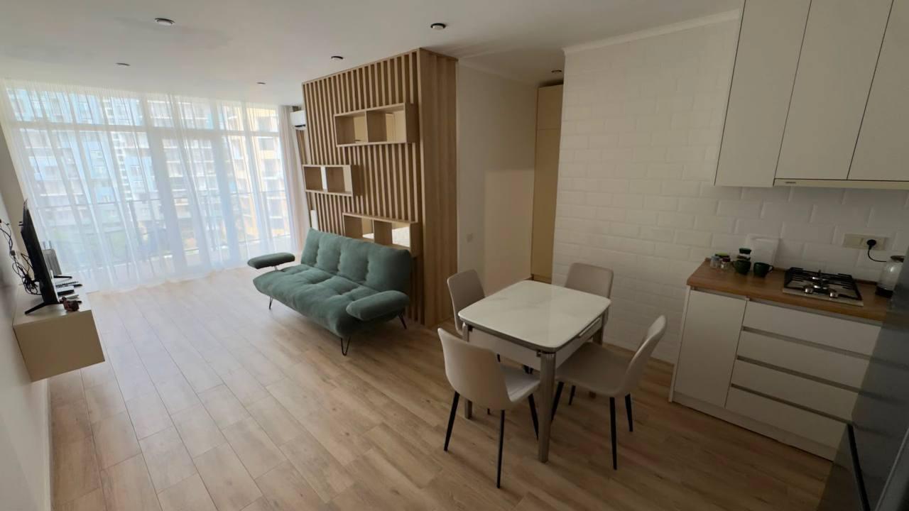 Studio Apartment For Rent In Batumi, SMG Palace view 3