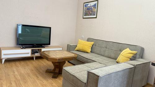 2-room apartment, Dighomi Massive 3rd Block (3/12)