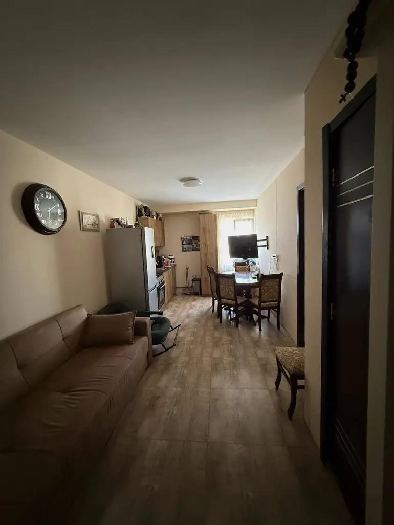 2-room apartment, Mukhiani