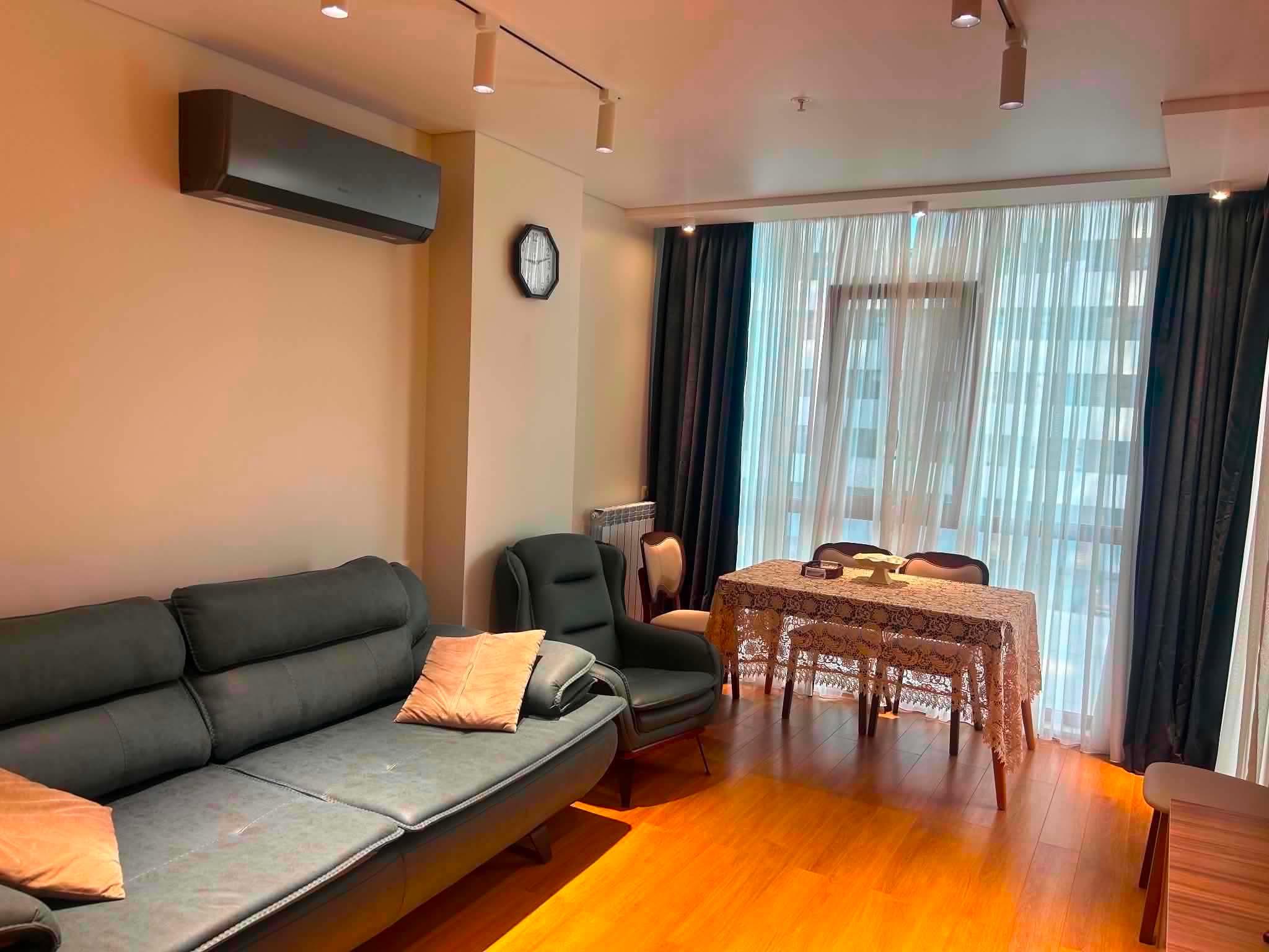 2-Room Apartment For Daily Rent In Batumi, Zhiuli Shartava Ave, 27-31, 45 M² — 200 ₾ Per Day view 2