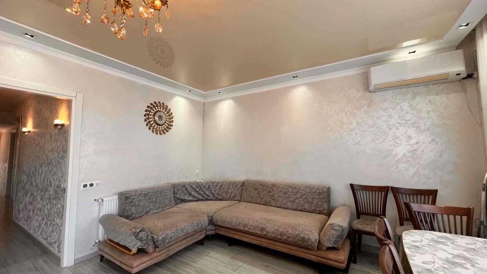 3-Room Apartment For Daily Rent In Batumi, Mikhail Lermontov St, 67, 90 M² — $50 Per Day view 8