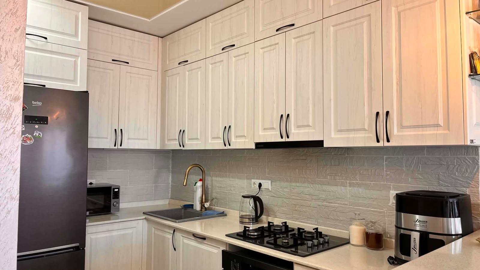 3-Room Apartment For Daily Rent In Batumi, Mikhail Lermontov St, 67, 90 M² — $50 Per Day view 10