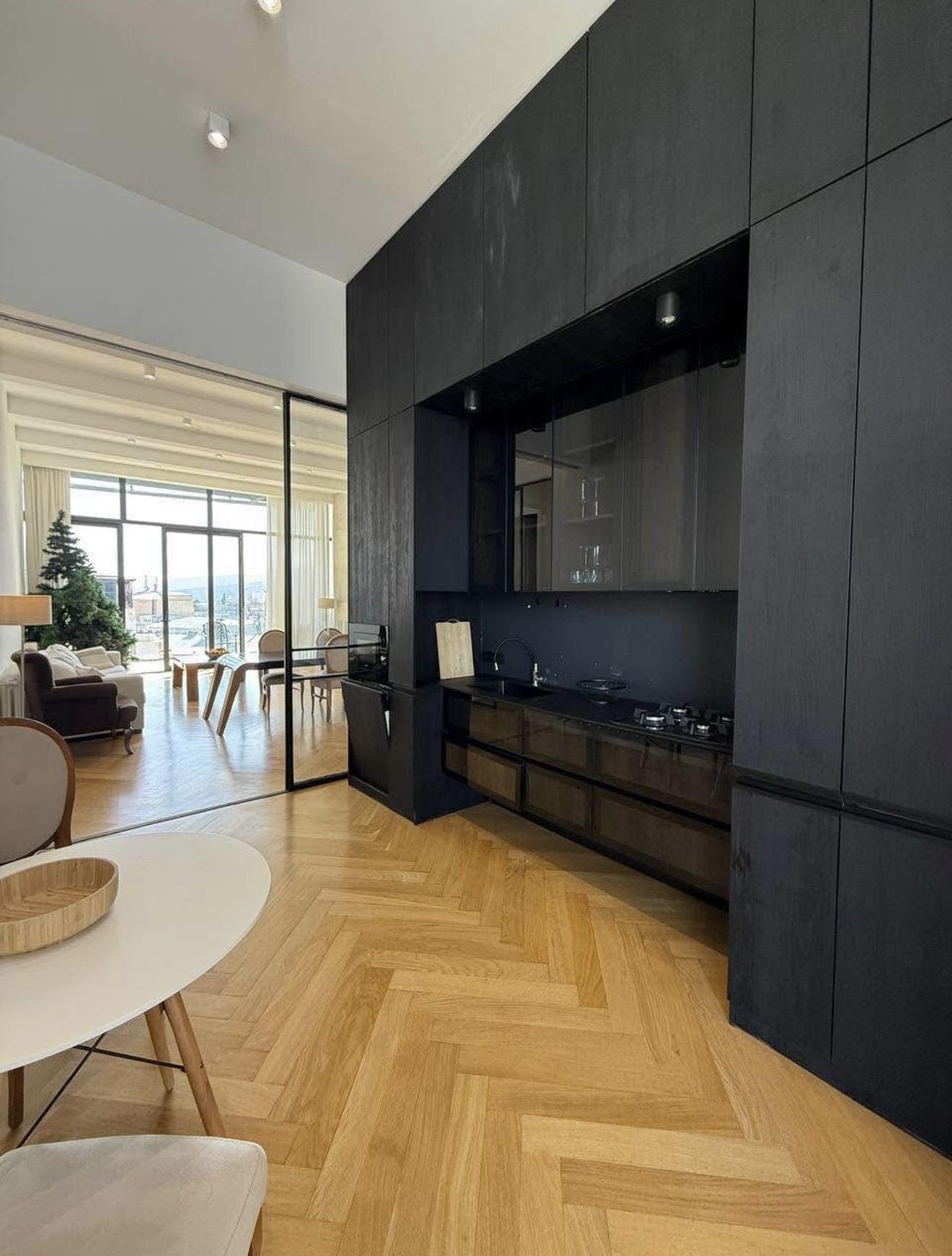Tamar Chovelidze St, 8: 4-Room Penthouse, 170.0 M² | Korter.Ge view 1