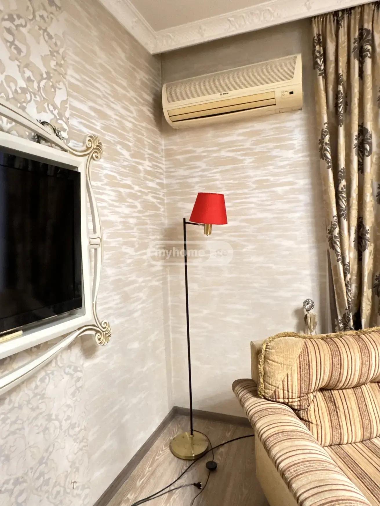 5-Room Apartment For Daily Rent In Batumi, Tengiz Makatsaria St, 9, 150 M² — 290 ₾ Per Day view 16