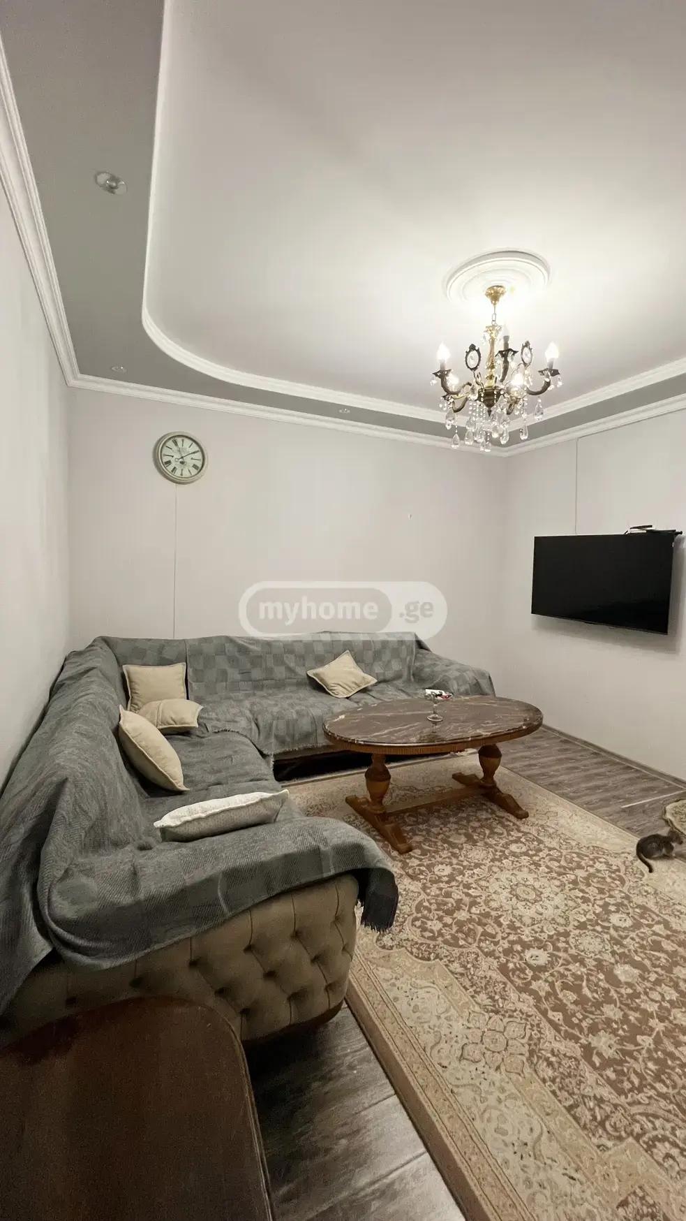6-Room House In Batumi, Urekhi St, 33, 100 M², Is Available For Daily Rent For 300 ₾ view 1