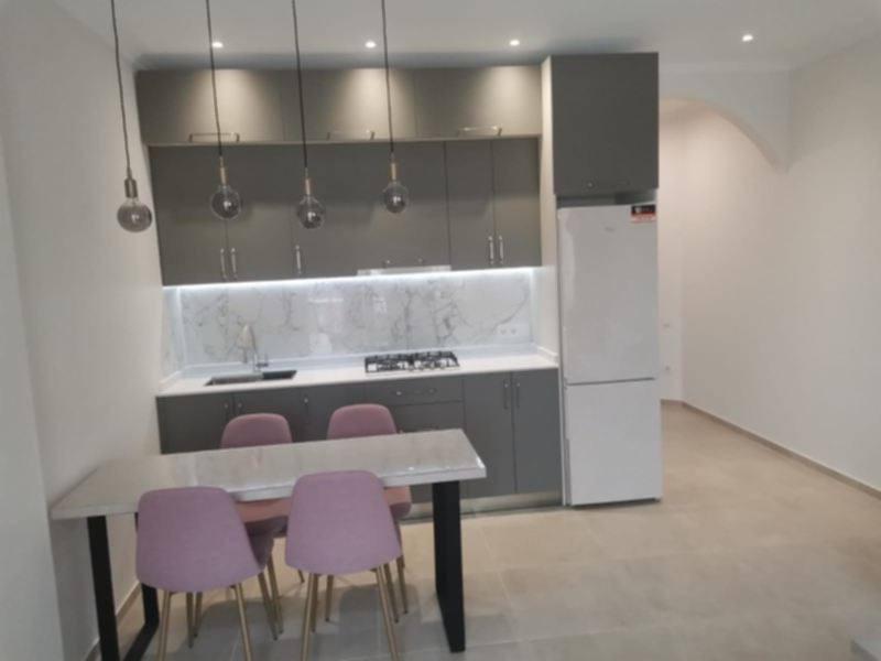 2-Room Apartment For Rent In Batumi, Demetre Tavdadebuli St, 15 view 1