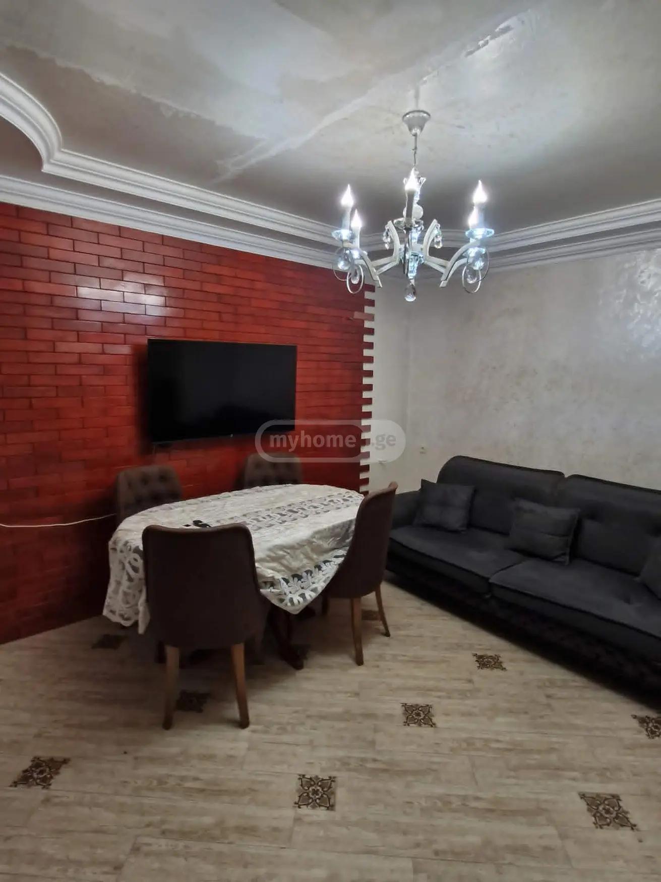 3-Room House For Rent In Batumi, Luka Asatiani St, 18 view 1