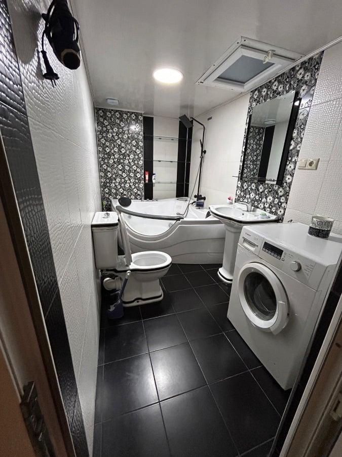 4-Room Apartment For Daily Rent In Batumi, Memed Abashidze St, 48, 110 M² — 350 ₾ Per Day view 10