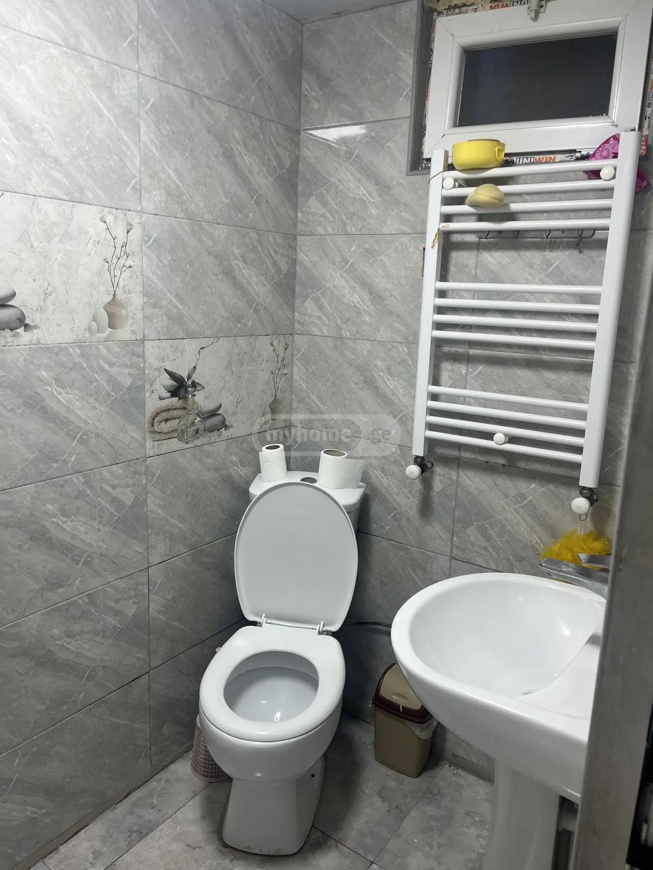 4-Room House In Batumi, Arsena Odzelashvili St, 7z, 80 M², Is Available For Daily Rent For 180 ₾ view 12
