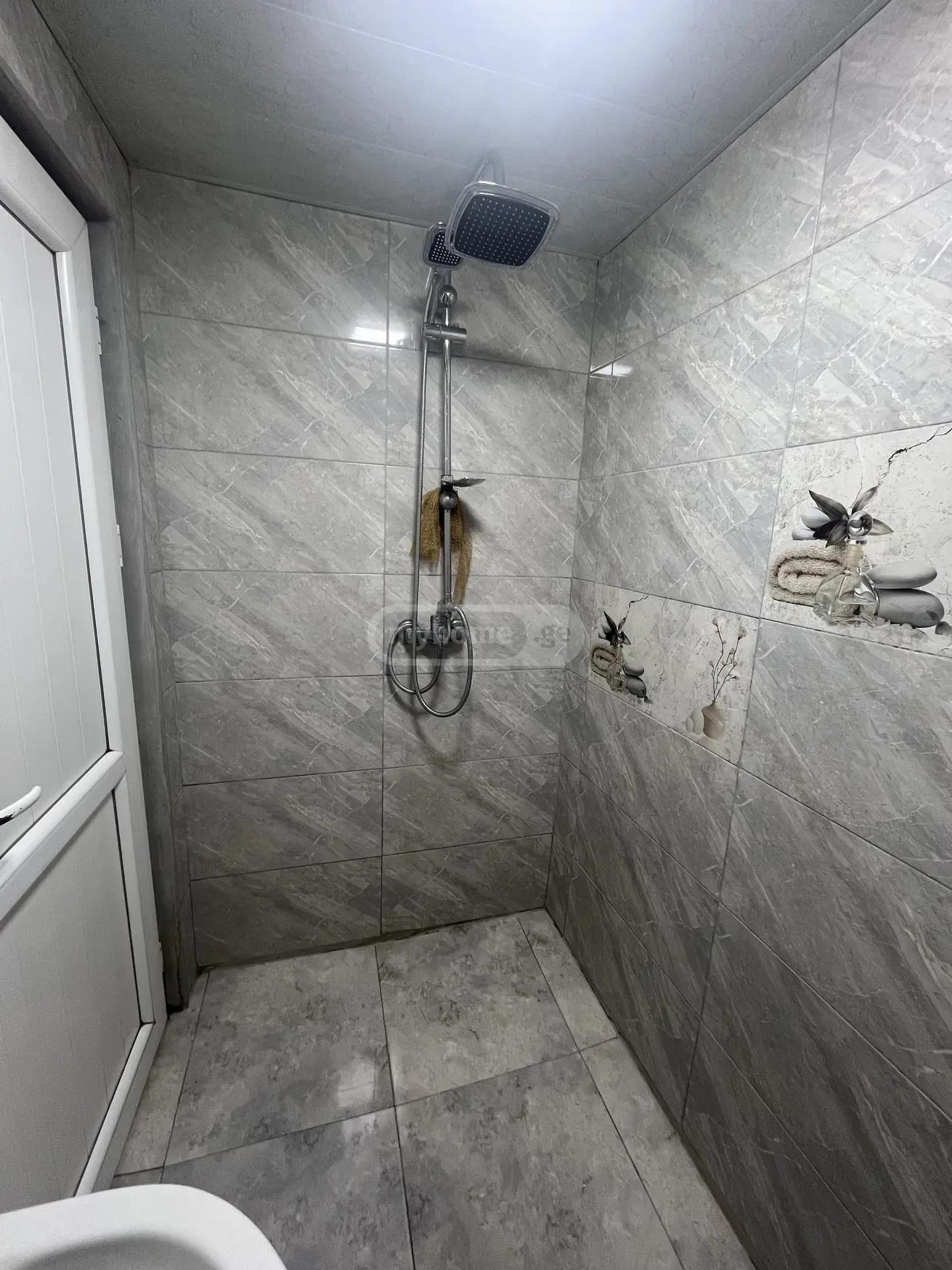 4-Room House In Batumi, Arsena Odzelashvili St, 7z, 80 M², Is Available For Daily Rent For 180 ₾ view 13