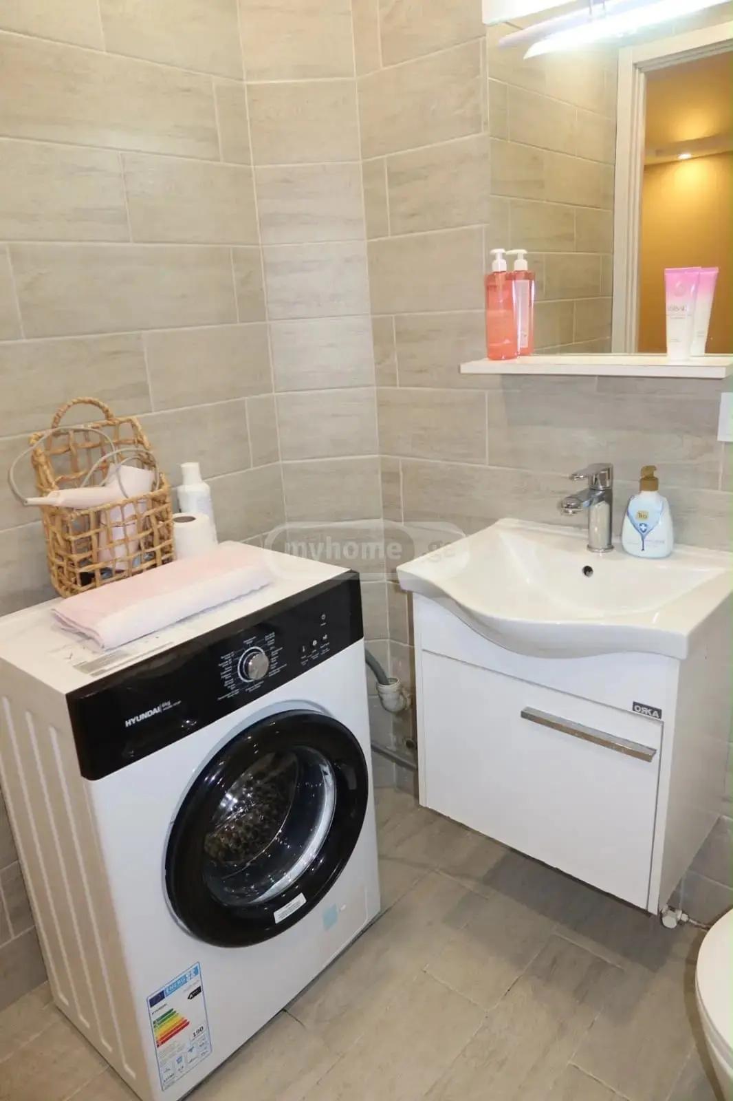 2-Room Apartment For Daily Rent In Batumi, Iakob Gogebashvili St, 35, 40 M² — 140 ₾ Per Day view 15