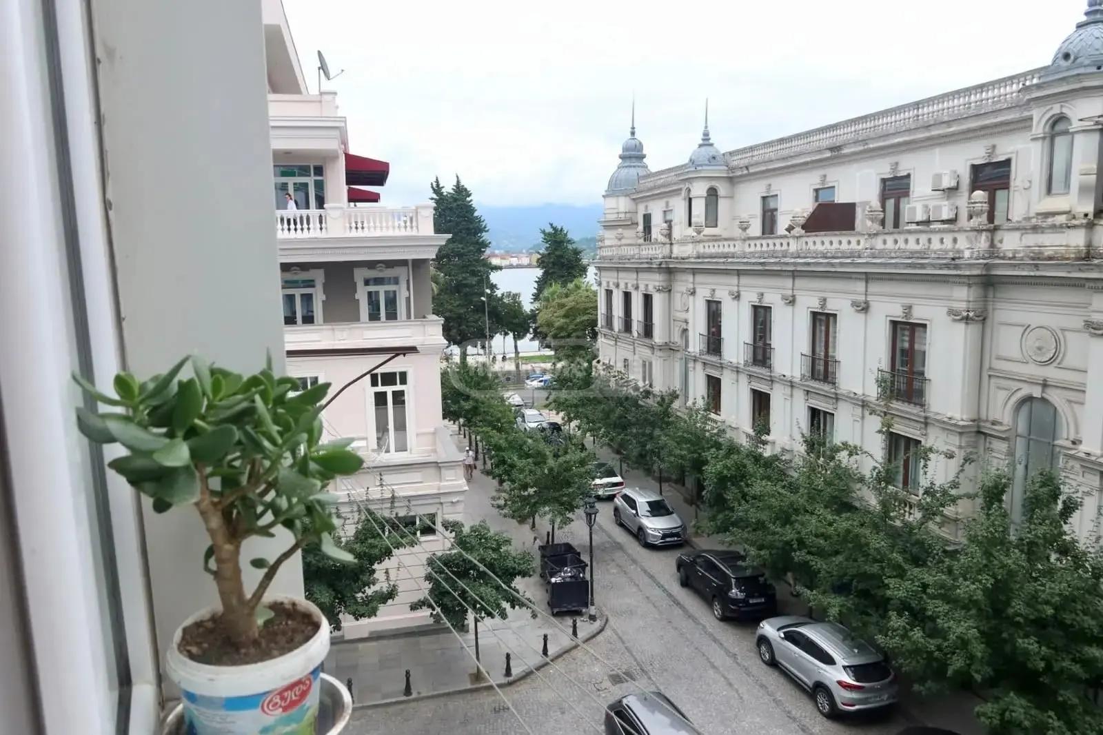 2-Room Apartment For Daily Rent In Batumi, Iakob Gogebashvili St, 35, 40 M² — 140 ₾ Per Day view 3