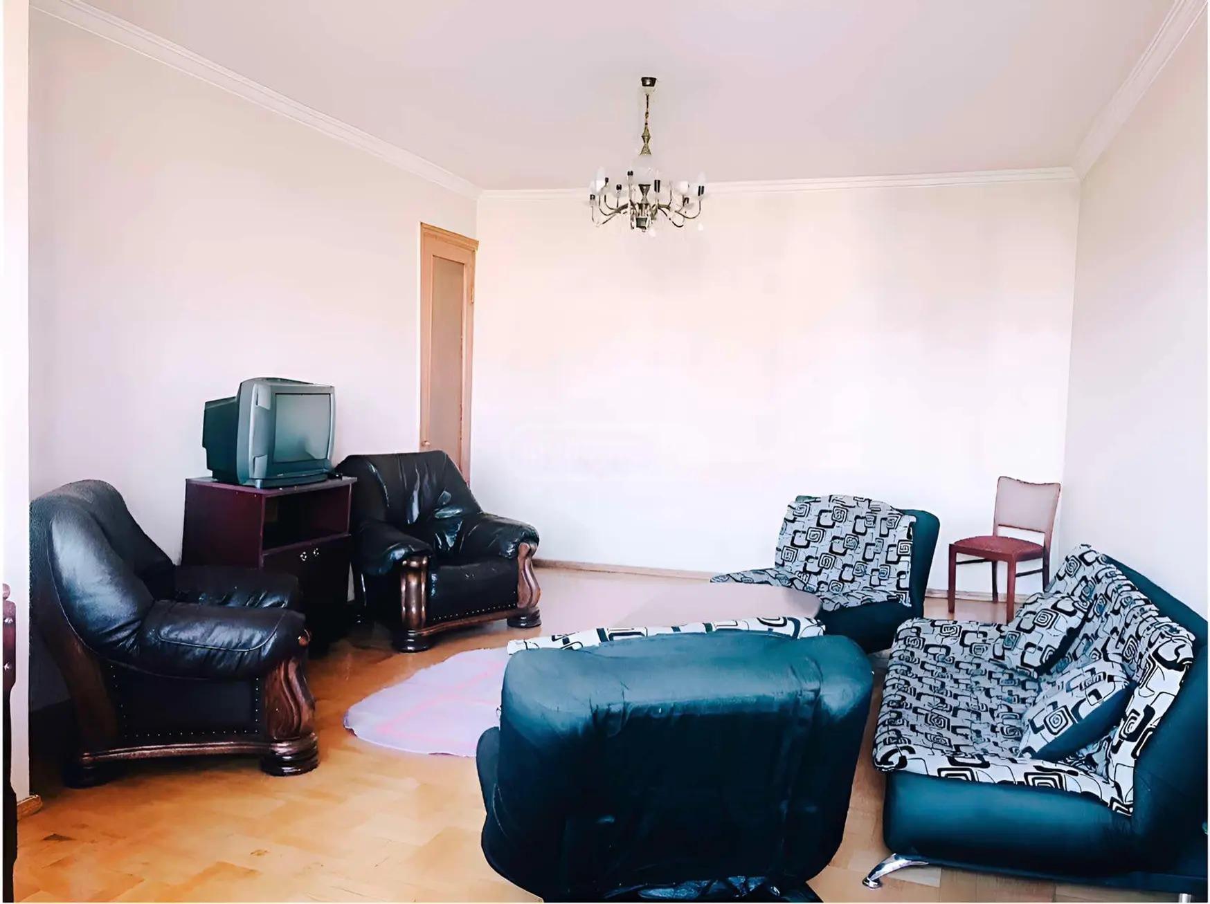 3-Zimmer-Wohnung, Saburtalo