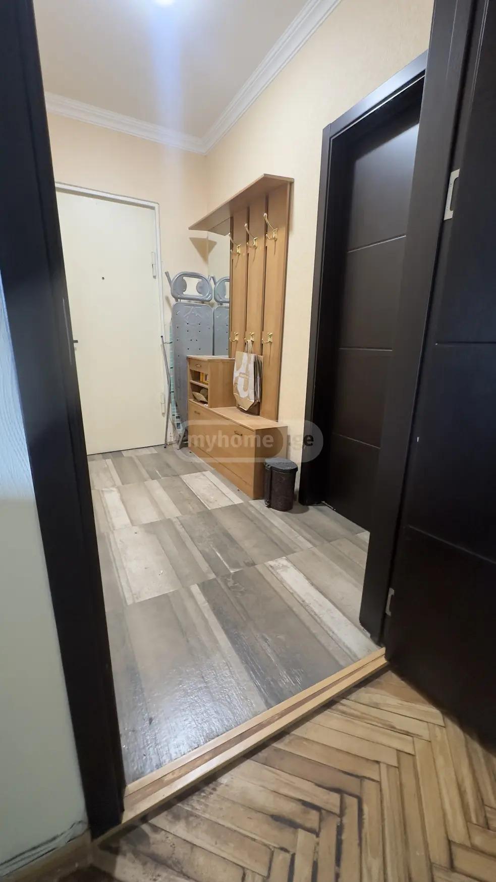 2-room apartment, Plekhanovi (4/10)