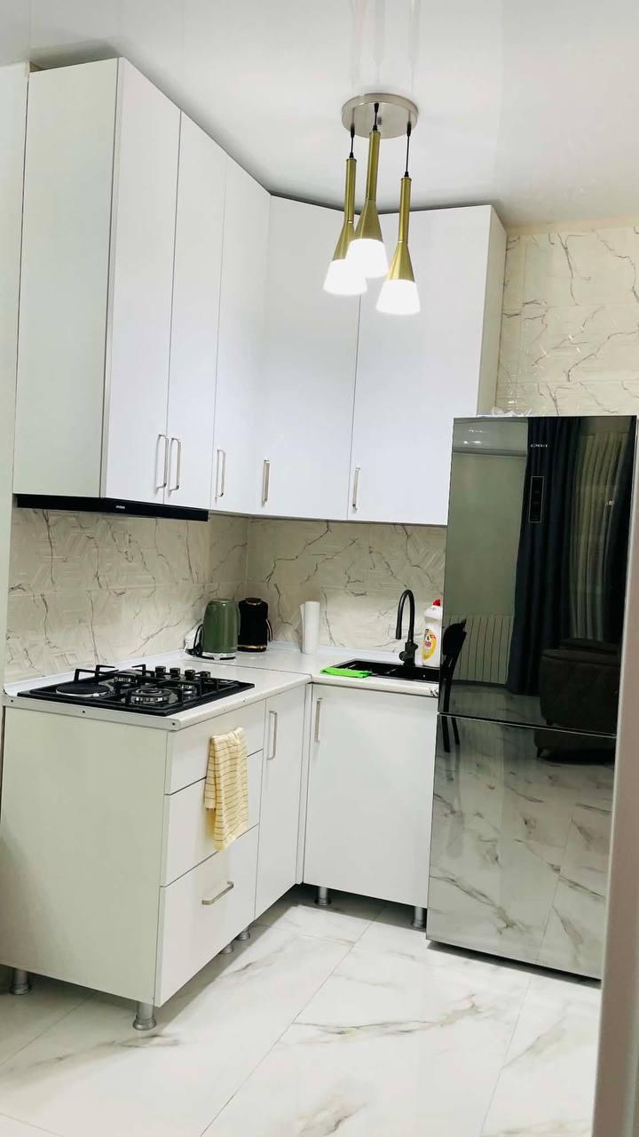 3-Room Apartment For Rent In Batumi, Tamar Mepe 1st Lane, 1 view 3