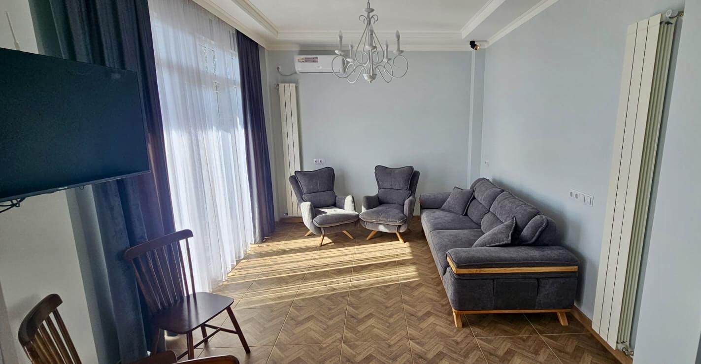 5-Room House For Rent In Batumi, Didgori St, 2 view 10