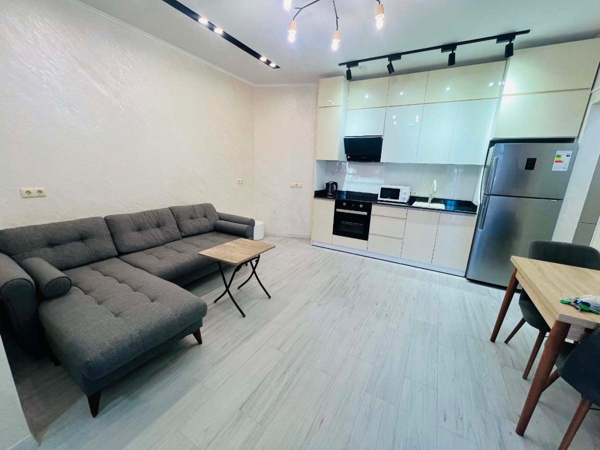 2-Room Apartment For Daily Rent In Batumi, Horizon Abashidze, 45 M² — 170 ₾ Per Day view 1