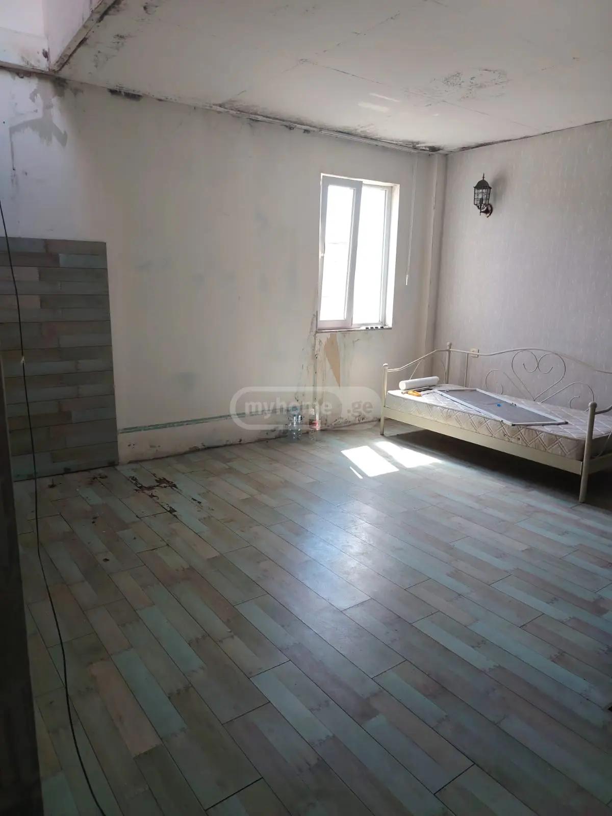 2-Room House For Rent In Batumi, Grigol Gurieli St, 32 view 2