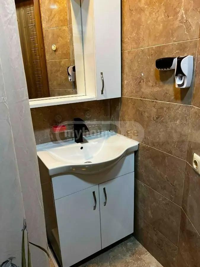 4-Room Apartment For Daily Rent In Batumi, Twins Tabidze, 62 M² — 130 ₾ Per Day view 10